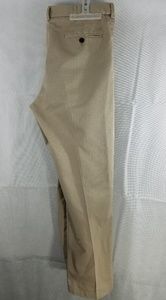 Haggar Khaki Pants 34x31 Pleated Front
